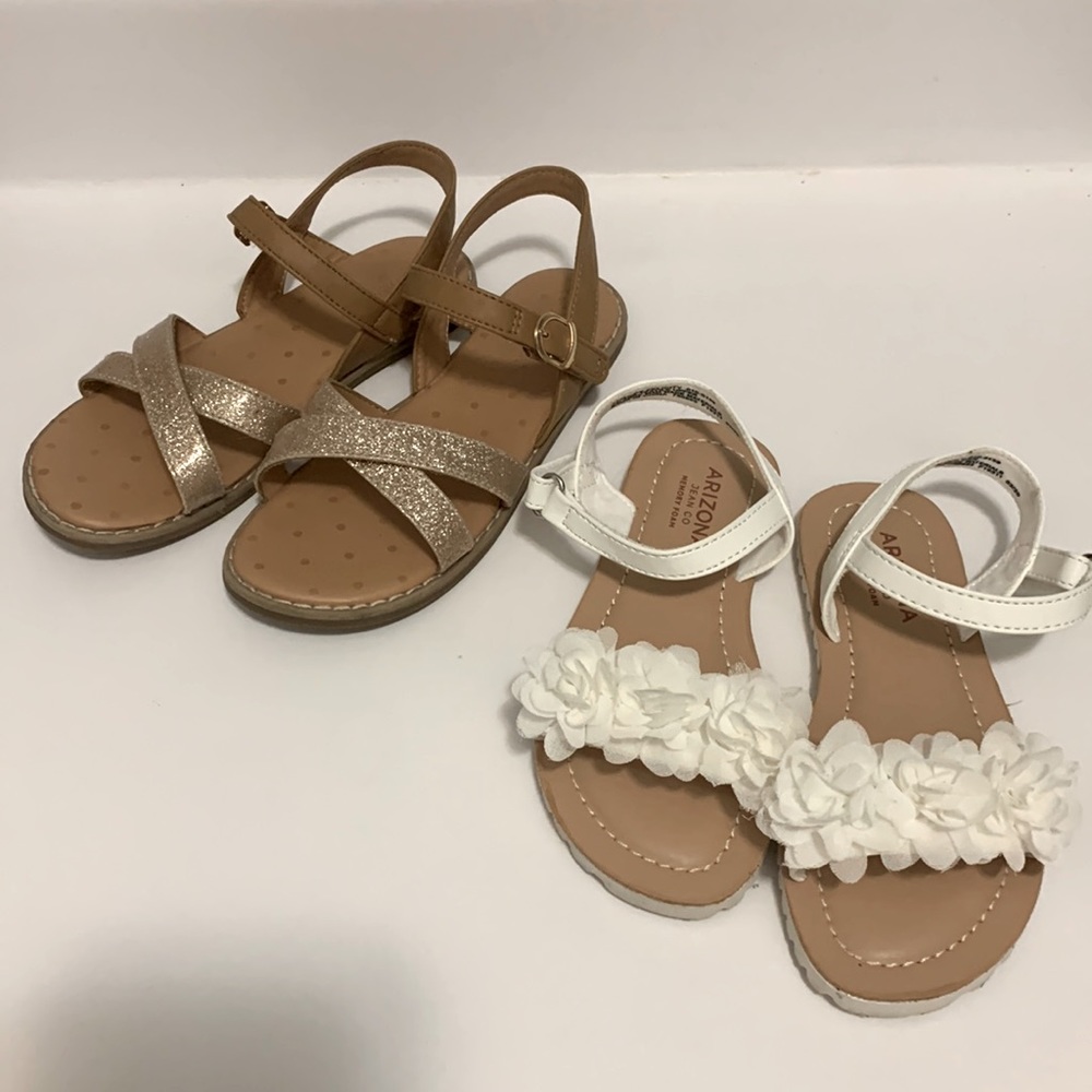 Toddler girl sandals !!! 2 for 1 price! Size toddler 11 & 12